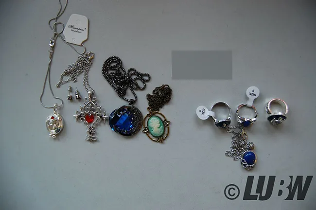 Gioielli di moda, collana, anelli e orecchini «XHBTS 10 Set Ersetzen Sie die Vampire DIaries Daywalking Katherine Saphir Kristall Anhän…» (XHBTS)