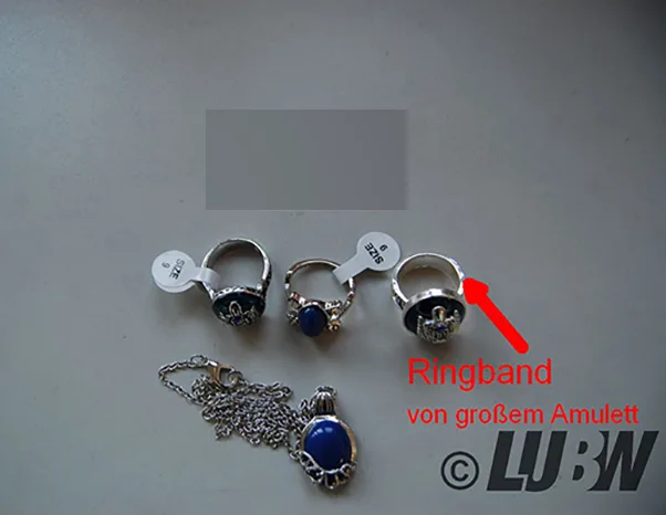 Gioielli di moda, collana, anelli e orecchini «XHBTS 10 Set Ersetzen Sie die Vampire DIaries Daywalking Katherine Saphir Kristall Anhän…» — foto 4 dell'alert INFO/00054/22