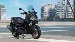 Lo Scooter «XMAX 125 ET XMAX 300» — foto 2 dell'alert A12/00938/23