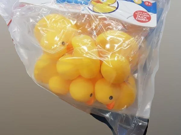 Set di giocattoli da bagno «Yellow Duck» — foto 3 dell'alert A12/0215/18