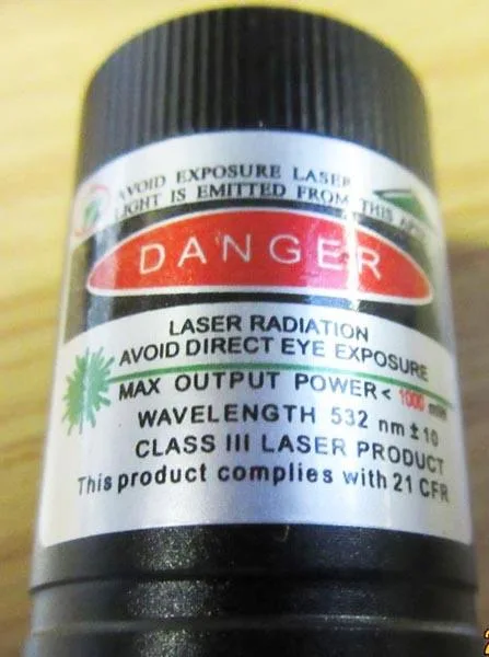 Puntatore laser «YL-Laser» — foto 2 dell'alert A12/1628/15