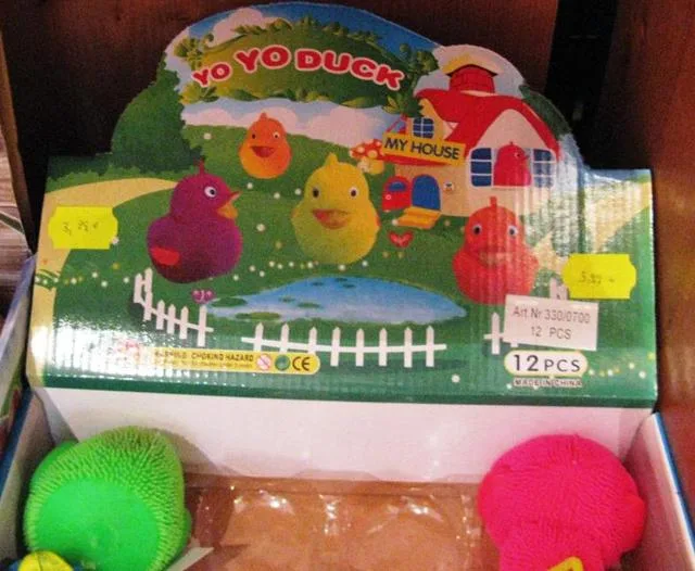 Anatra giocattolo di plastica «Yo Yo Duck» (Kig)