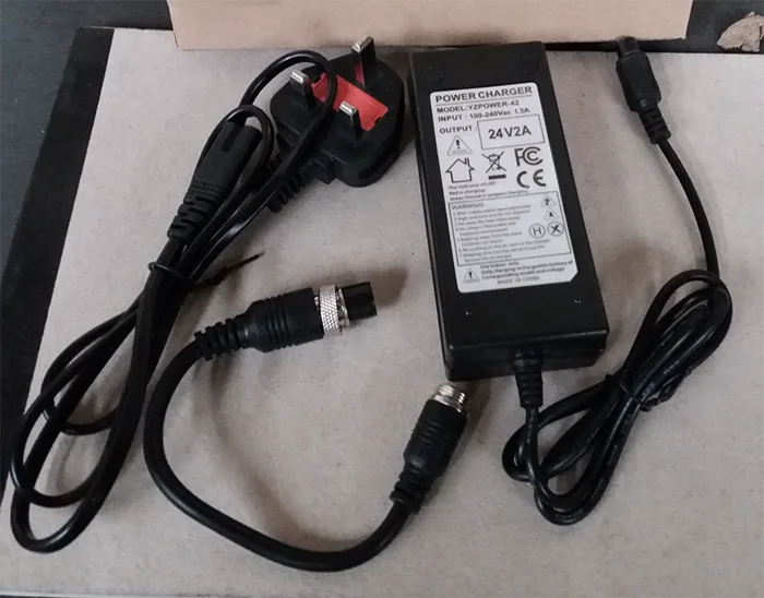 Alimentazione elettrica «YZPOWER-42» — foto 1 dell'alert A12/01404/20