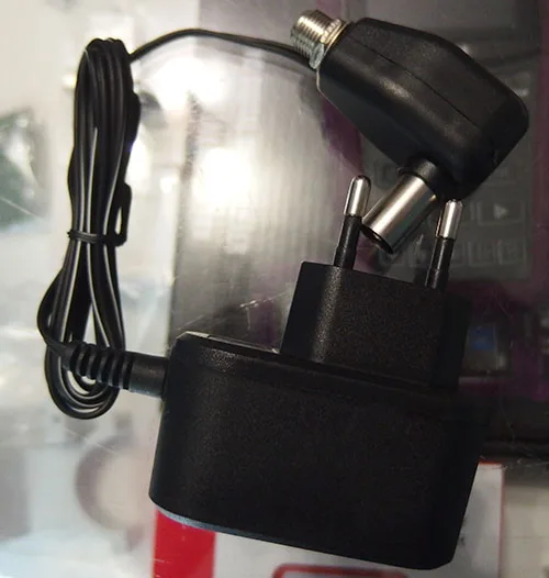 Alimentazione elettrica «Zasilacz antenowy elektroniczny z gniazdem F» (LAMEX)