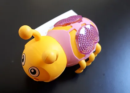 Giocattolo di plastica «Zwierzatko» (Midex)