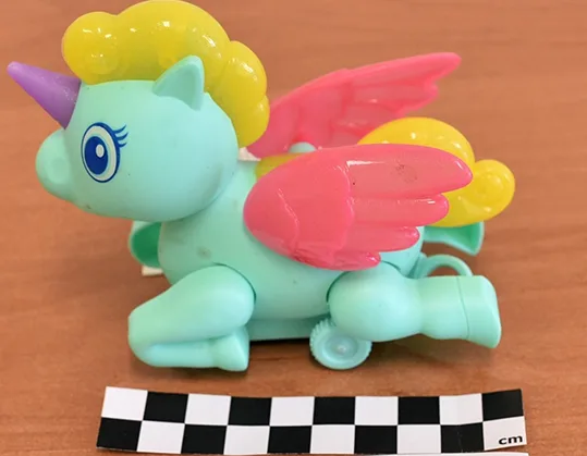 Giocattolo di plastica «Zwierzatko naciagane» (Midex)
